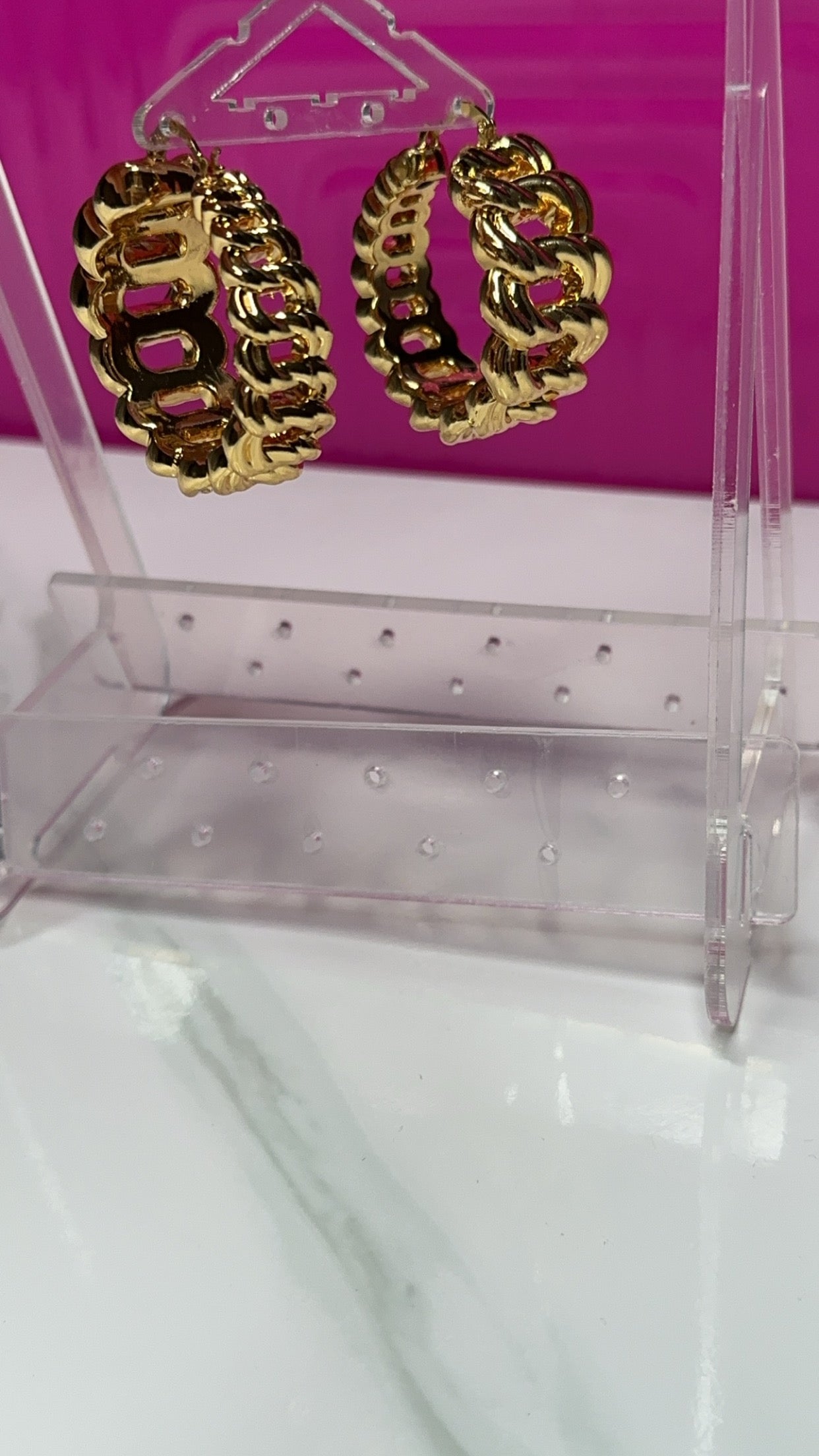 Chain Knockers