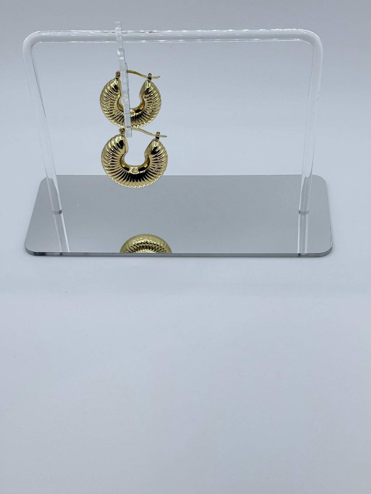 Amora Hoops